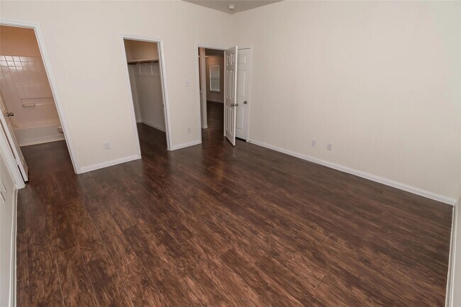 Photo - 14470 Platzer Dr