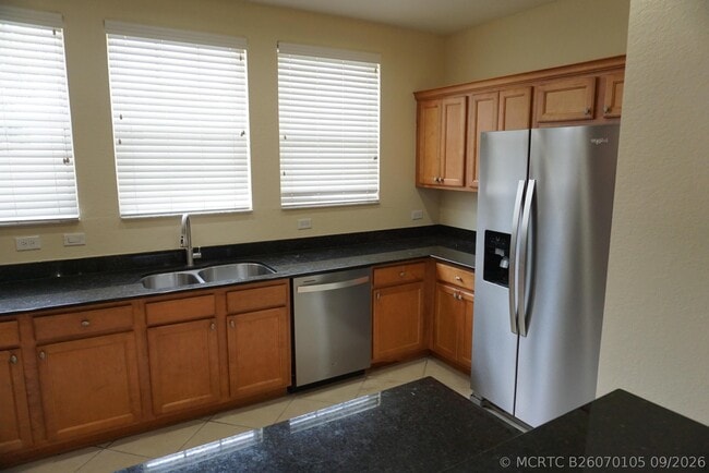 810 Marina Del Ray Ln