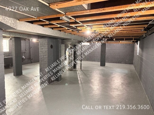 Photo - 4927 Oak Ave