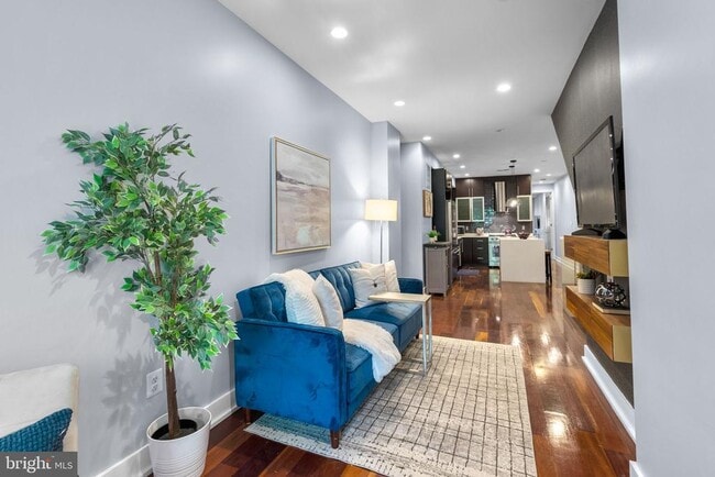 Photo - 747 Morton St NW Unit 1