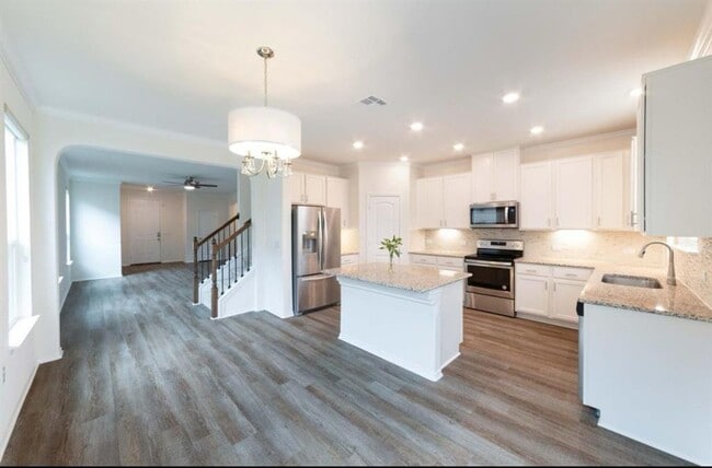 Photo - 803 Sandhill Branch Dr