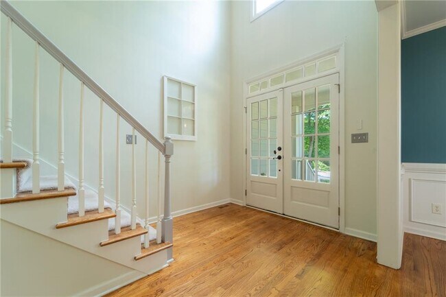 Photo - 313 Oak Hill Ln