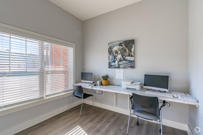 Colonel Bluffs - Computer Room