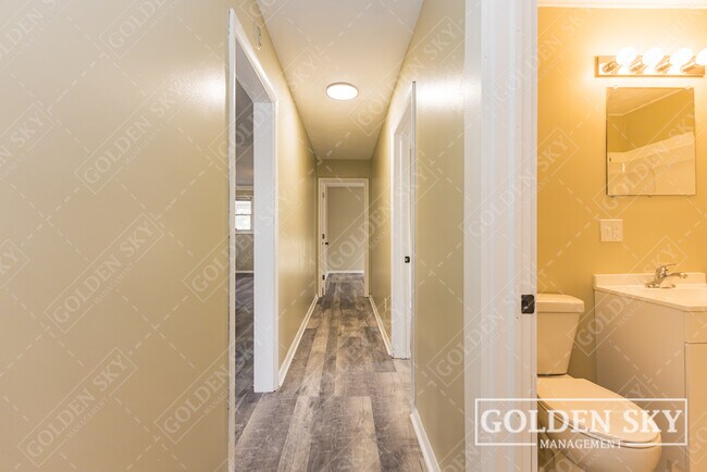 Photo - 2125 E Harvard Ave