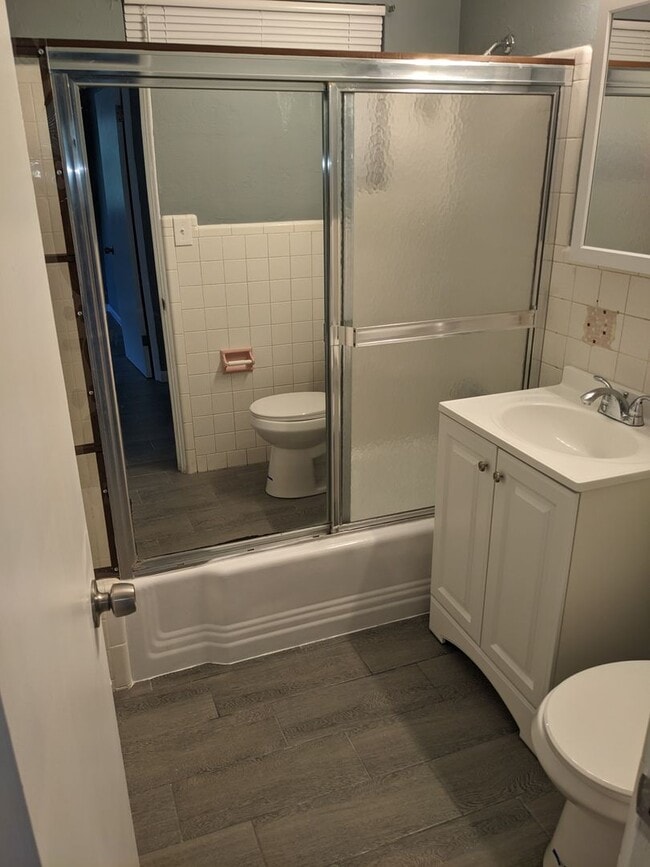 Photo - Conveniently located 2/1 Florida home with private backyard