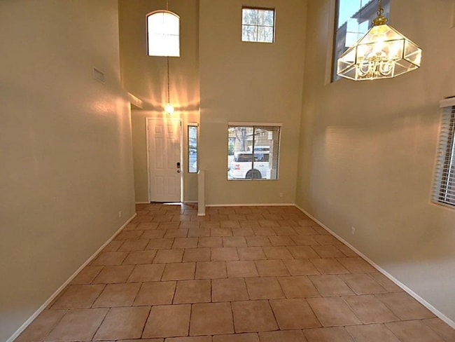 Building Photo - 125 N 22nd Pl Rental