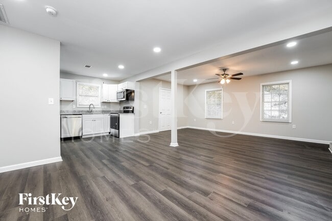 Photo - 3425 Pinehill Dr