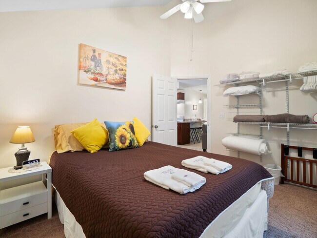5736 Lake Rd E Unit SI ID1593905P