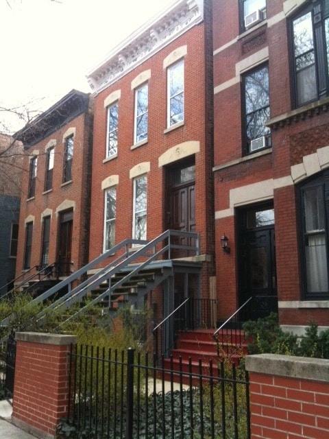 Photo - 823 W Webster Ave Unit 3rd floor