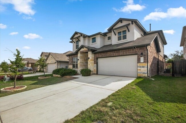 Photo - 405 Arrowhead Vine St