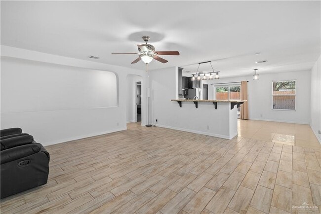 Photo - 23 Violet Ave