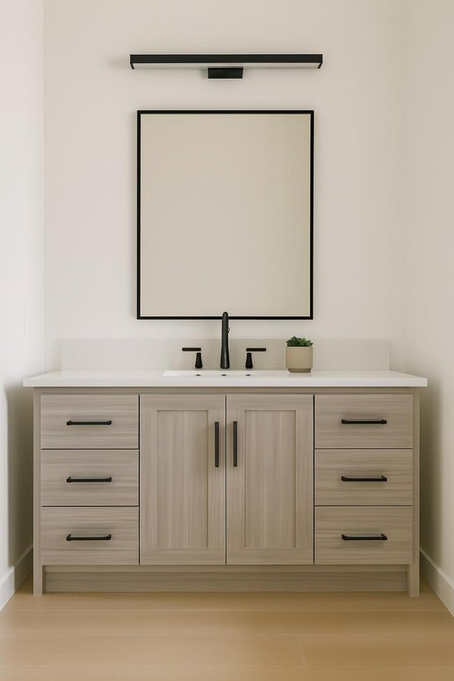 Photo - 4338 S Main St