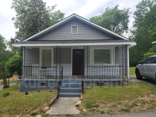 Building Photo - 196 Mahan St SW Rental