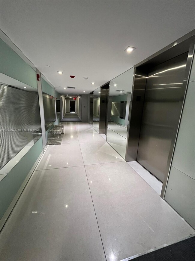 Photo - 20301 W Country Club Dr Unit 625