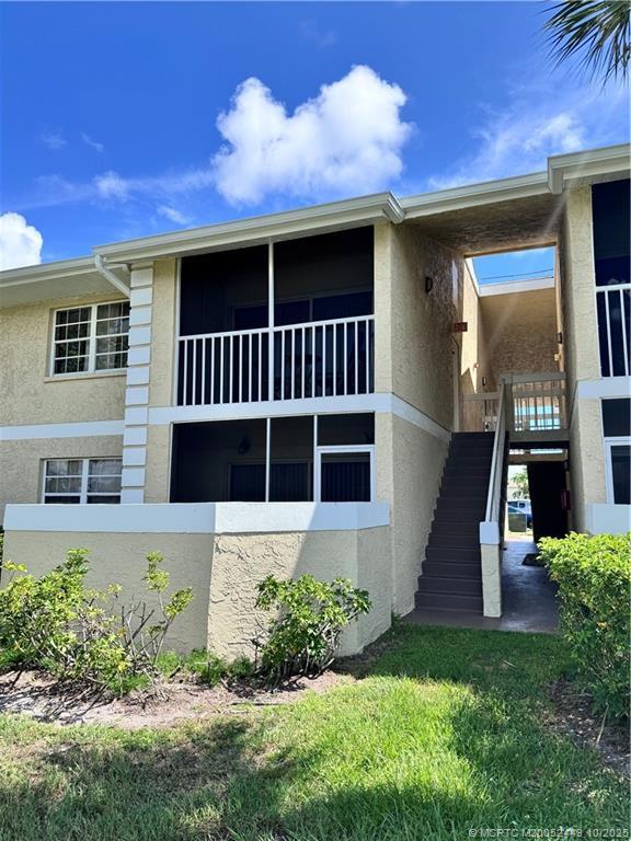 Building Photo - 1537 SE Royal Green Cir Unit 206