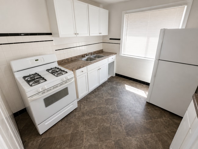 Photo - Beautiful Flat Section 8 Accepted