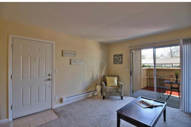 Photo - 37258 Spruce Terrace