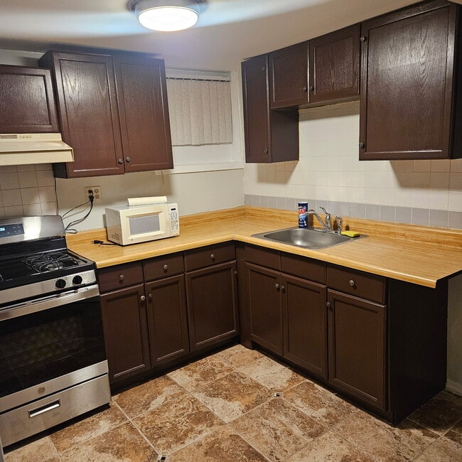 Photo - 2649 91st St Unit Basement apartment