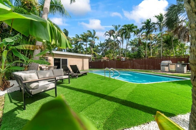 Photo - 2708 Cleveland St