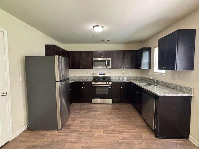 Photo - 629 Carlton Pointe Dr