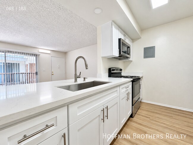17821 Sherman Way Unit 14