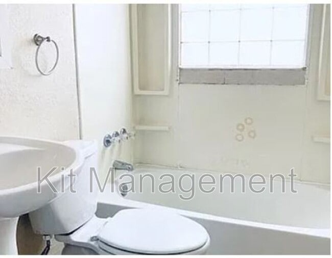 Photo - 1037 Slater St