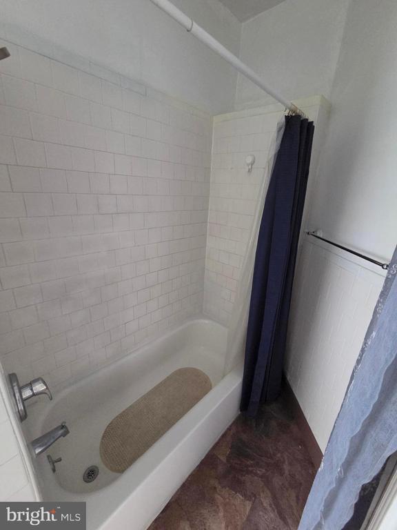 Photo - 315 N 6th St