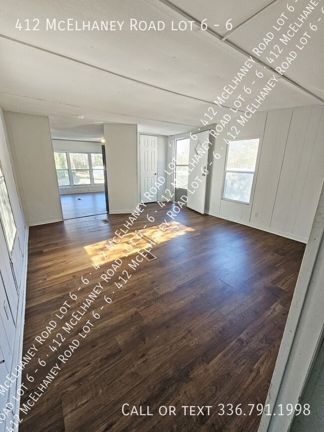 Photo - 412 McElhaney Rd