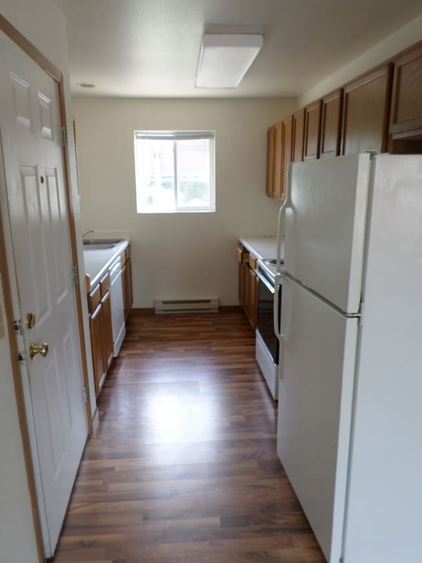 Photo - 560 Main St Unit 3