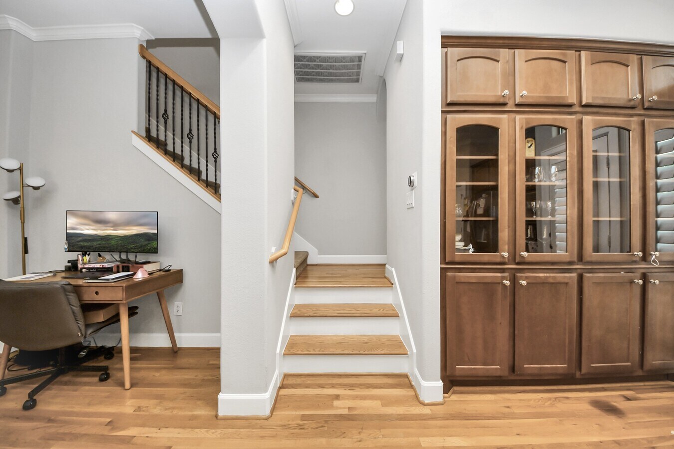 Photo - 584 Bomar St
