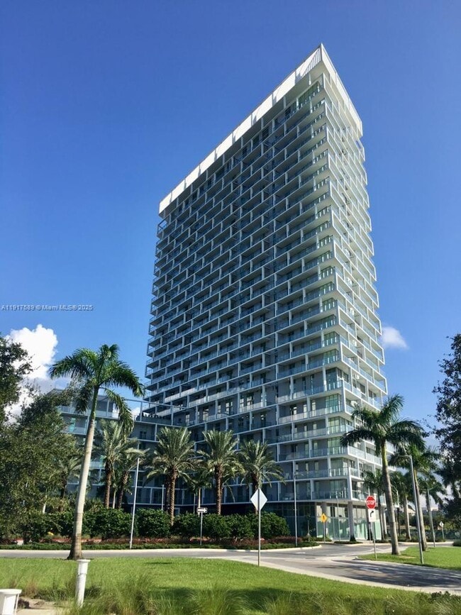 Building Photo - 2000 Metropica Wy Unit 2308