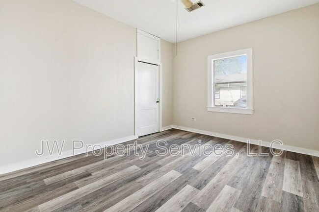 Photo - 4200-4202 5th St