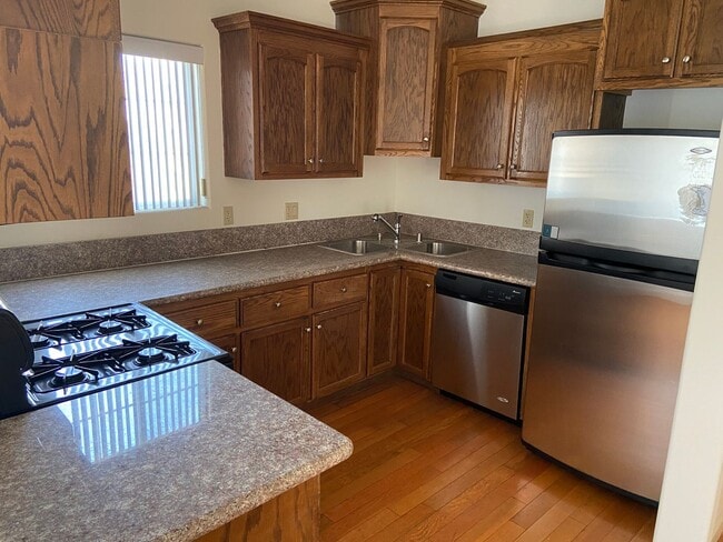 Photo - LARGE 2 BEDROOM AVAILABLE