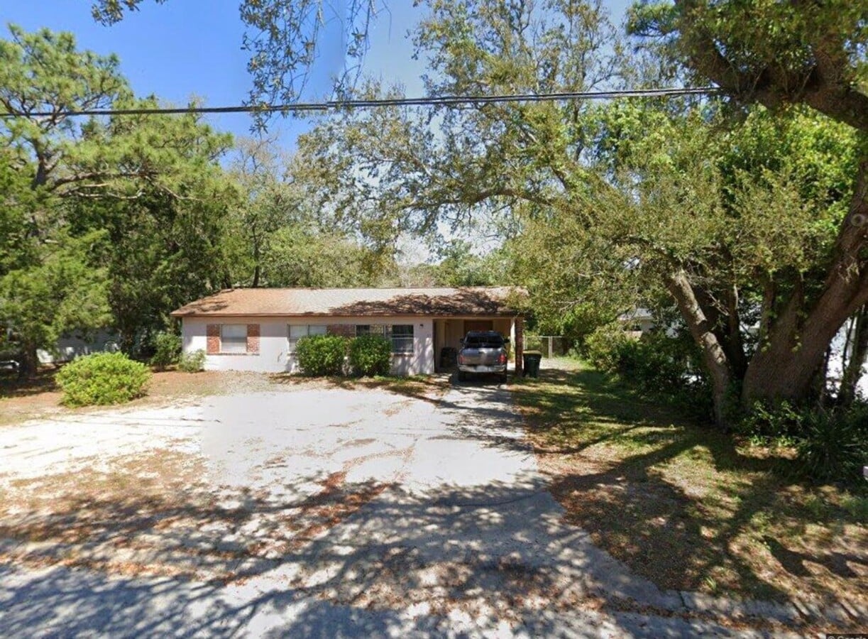 Photo - 323 Hollywood Blvd NW