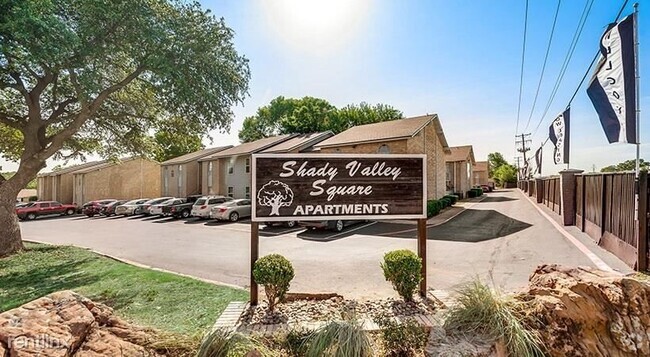 Building Photo - 1 br, 1 bath Condo - 3206 Green Tee Dr Tow...