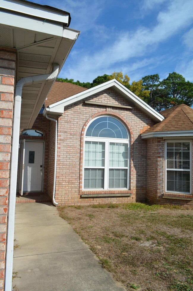 Photo - 118 Meadow Woods Ln