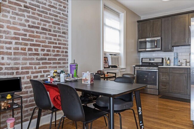 Photo - 104 PALISADE Ave Unit A2