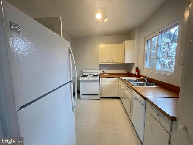 Photo - 1616 Preston Rd Unit 1616