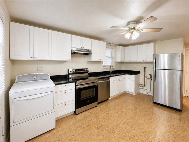 Photo - 128 Norfolk St Unidad 1