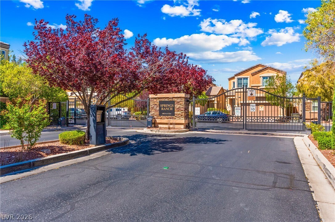 Photo - 9535 Knopfler Ln