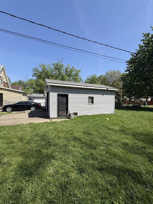 Photo - 2148 N Church St
