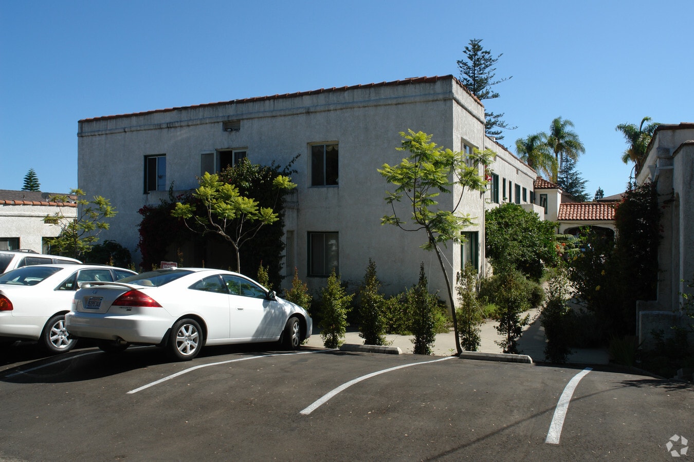 Photo - 1628 State St