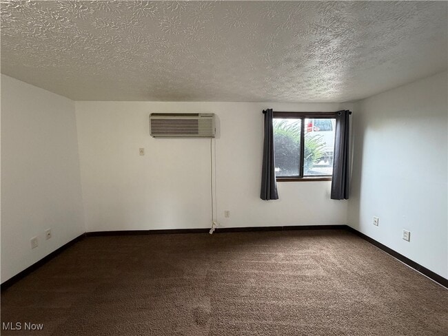Photo - 4107 Orchard Dale Dr NW Unit 4
