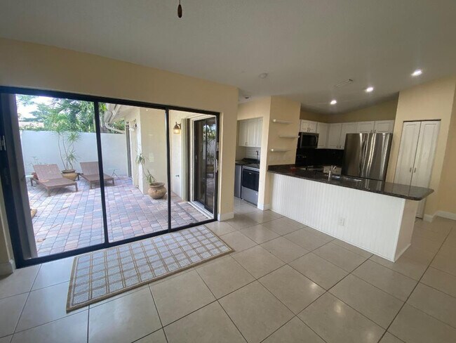 Photo - 3090 S Oakland Forest Dr