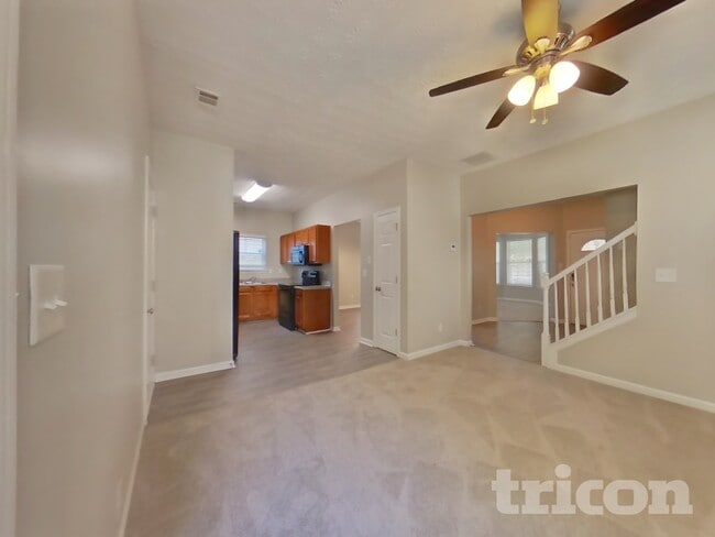 Photo - 4757 Highpoint Way