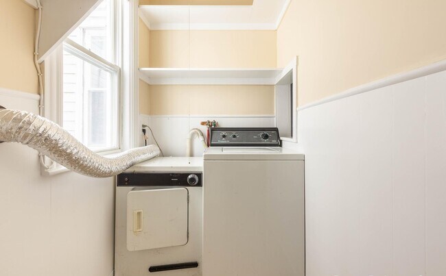 Photo - 789 Columbia Rd