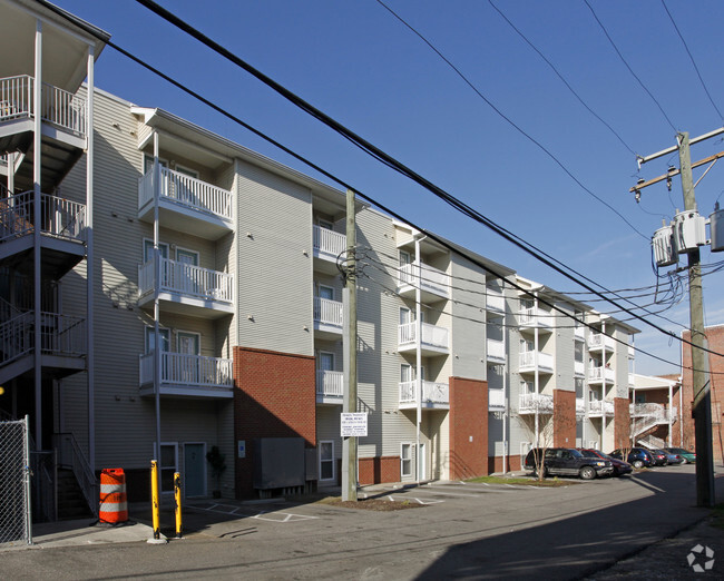 Building Photo - Venus At Manchester Apartments