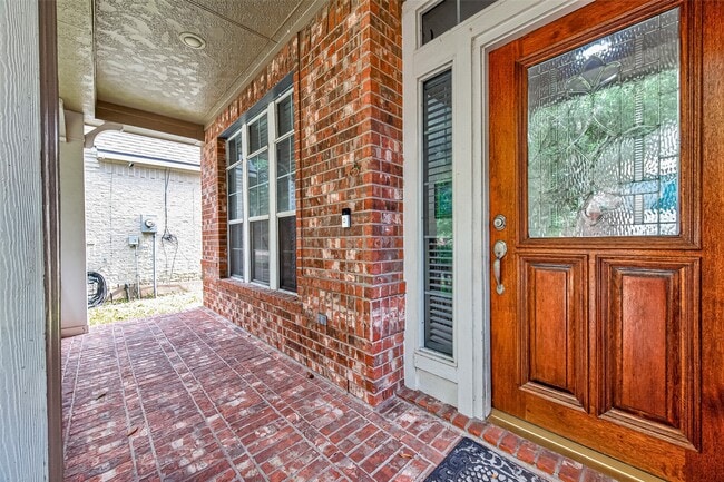 214 Kentwood Ridge Ct