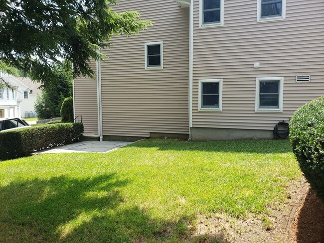 Photo - 115 Parade Hill Rd