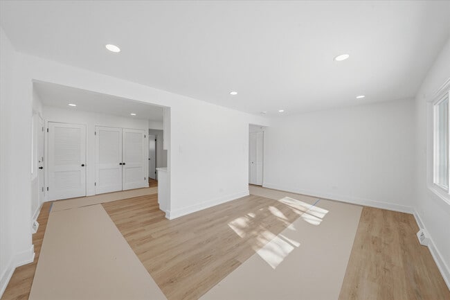 Photo - 5220 State Rd